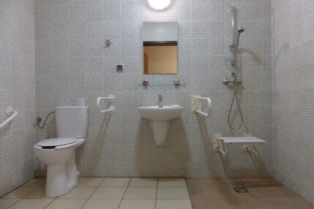 Łazienka przystosowana do potrzeb osób niepełnosprawnych